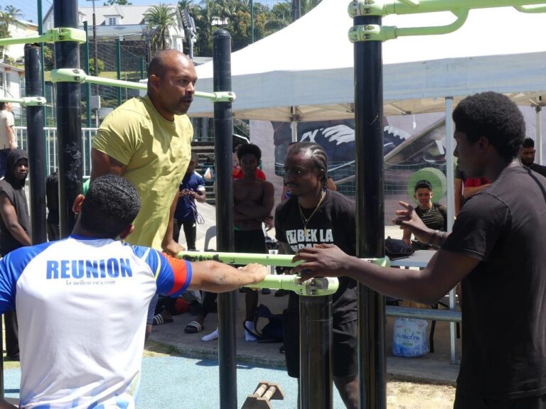 WhatsApp Image 2025-11-17 at 10.53.00 (1)